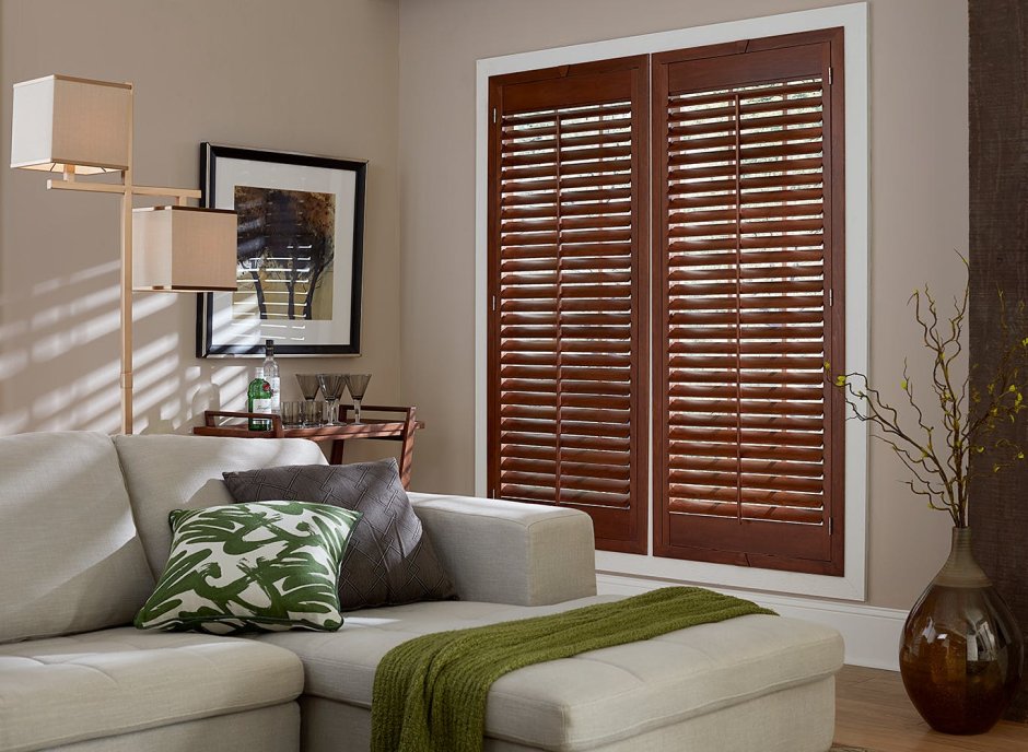 Ставни в гостиной