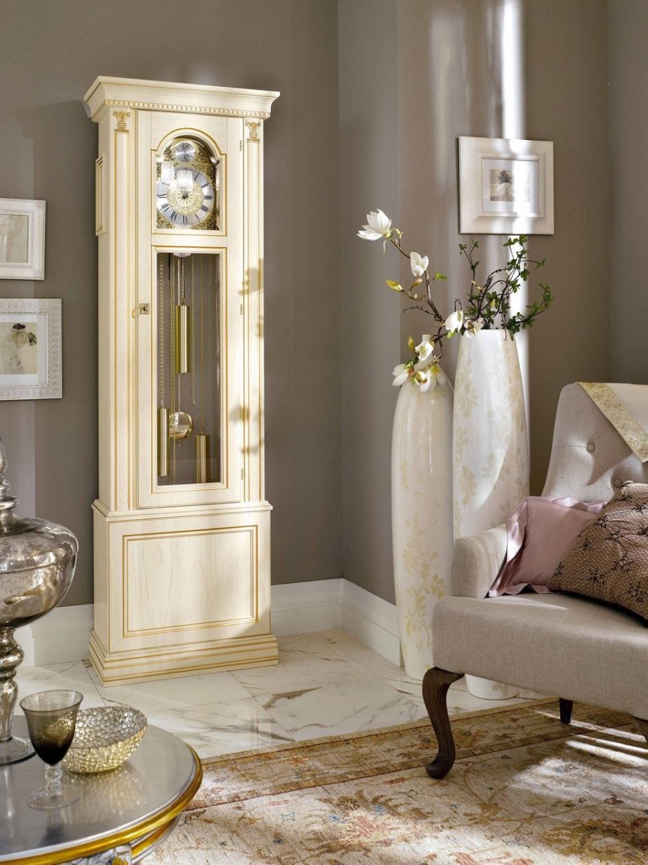 Часы в английском стиле настенные