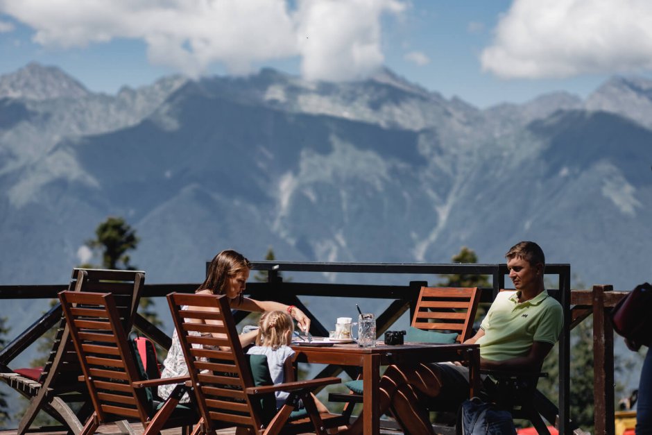 Ресторан каштан красная Поляна