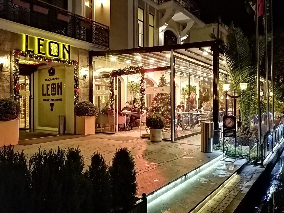 Отель ресторан Леон Сухум