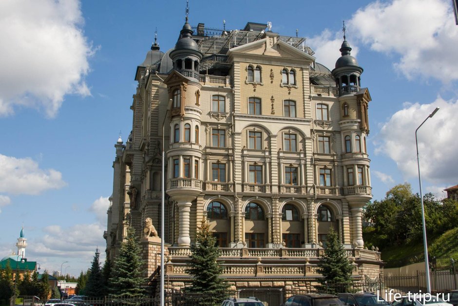 Каменные здания в городе Казань