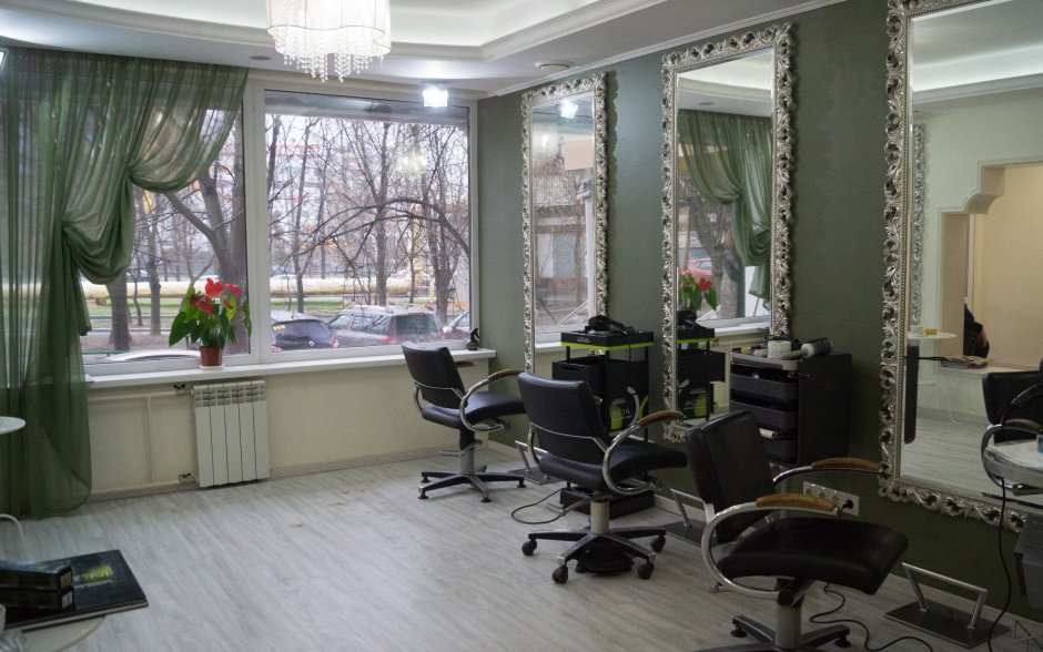 Шторы в салоне красоты