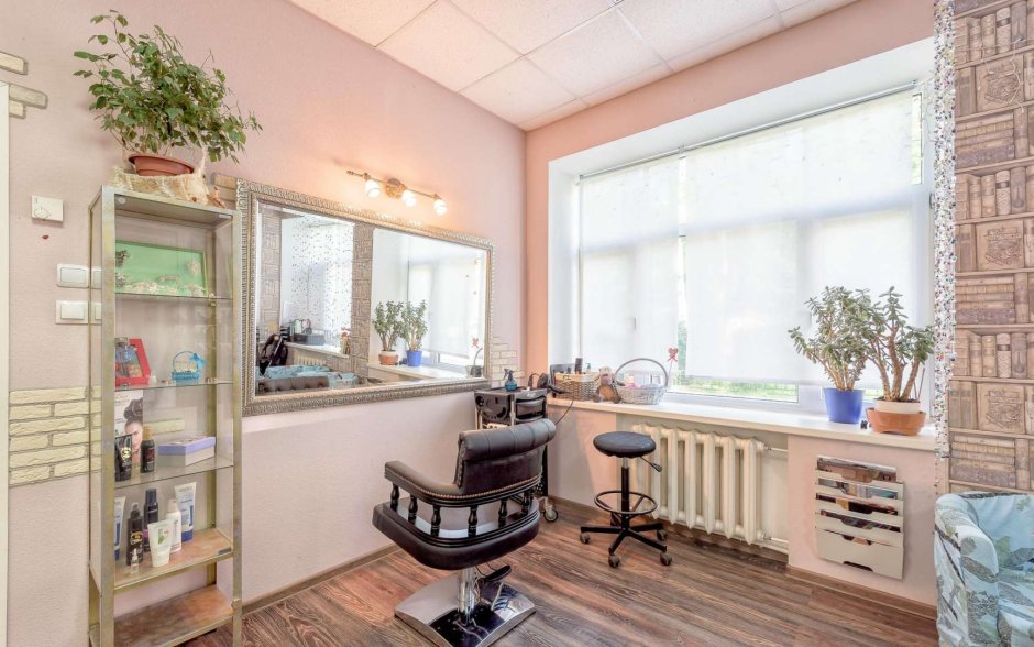 Окна в парикмахерской