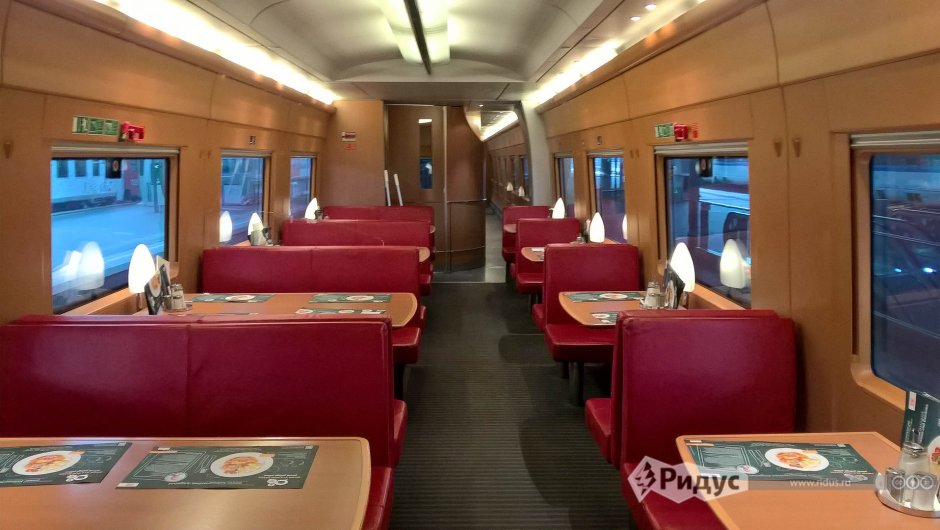 Поезд Невский экспресс вагон ресторан