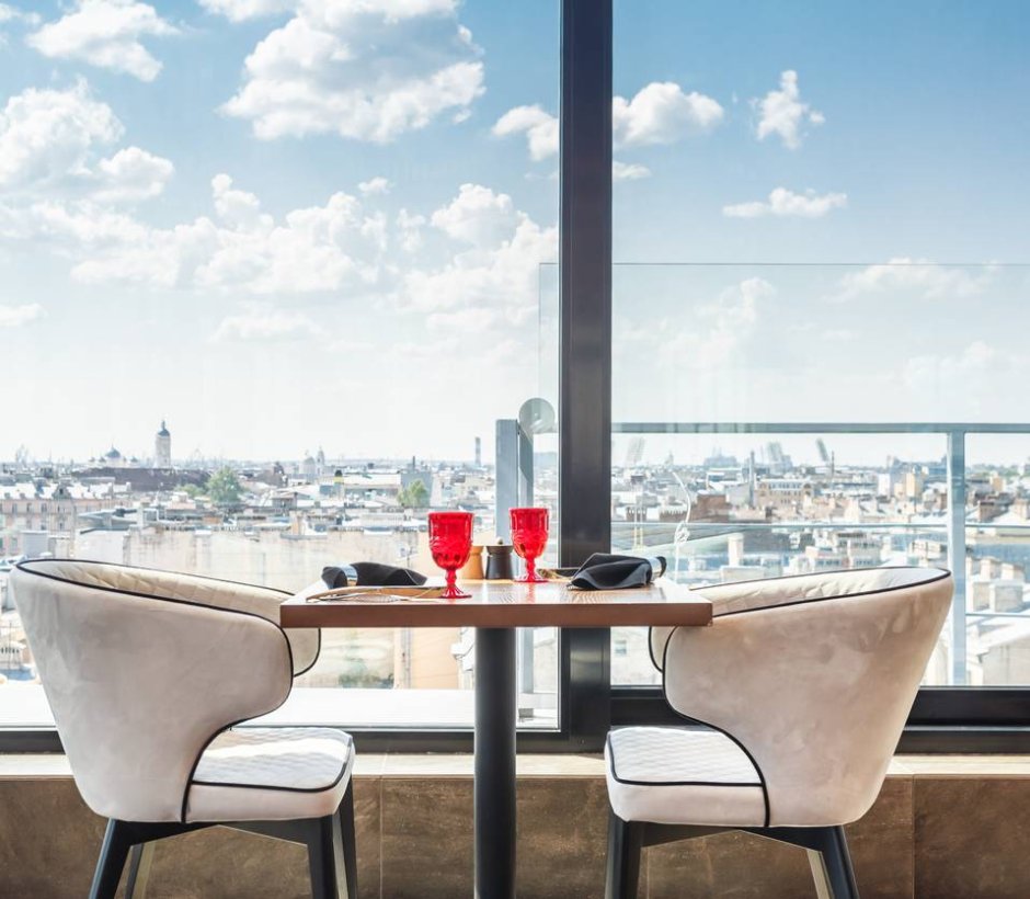 Санкт-Петербург пер.Пирогова 18 небо и вино