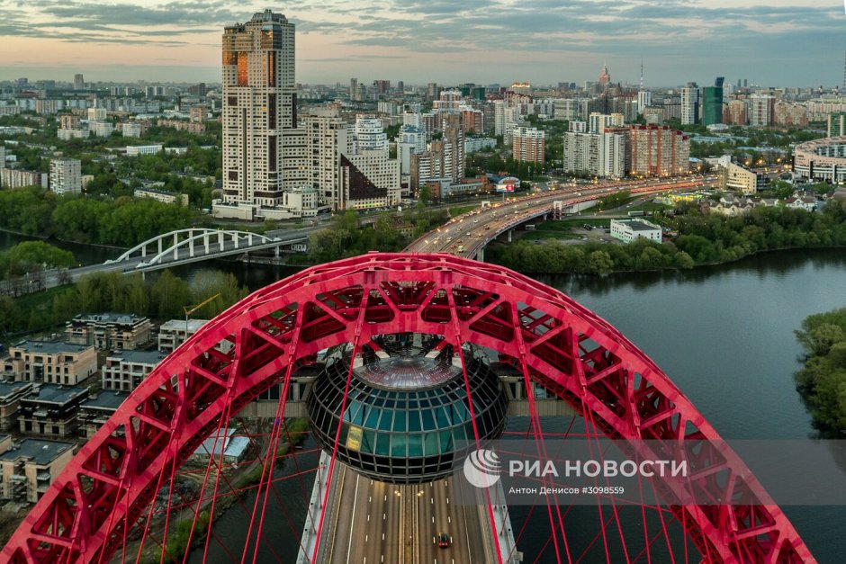 Красный мост Строгино