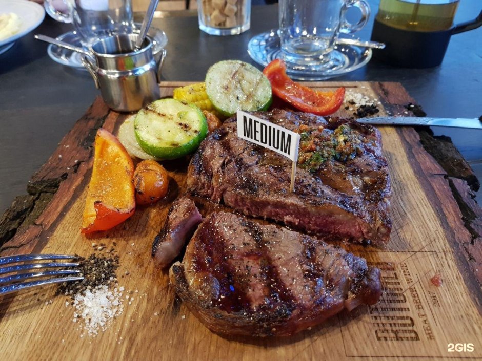 Интерьер крутого ресторана Ивлева