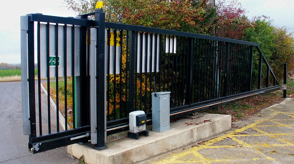 Откатные ворота консольного типа Махаон 150