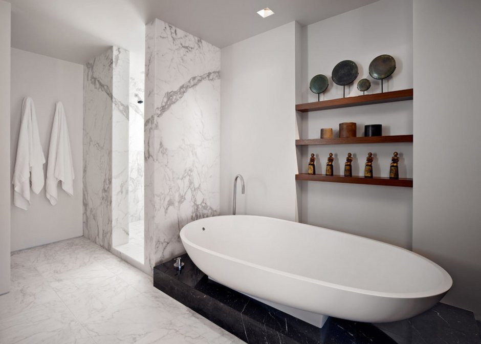 Ванная на подиуме