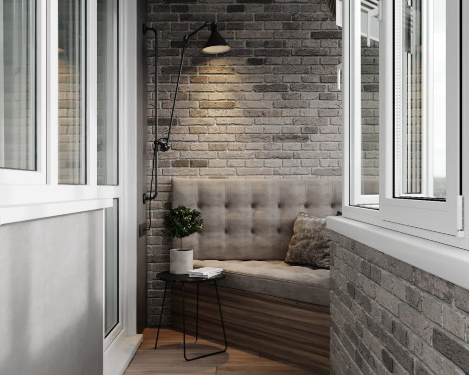 Балкон в светлых тонах