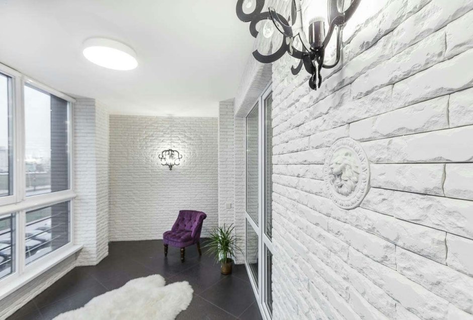 Отделка кирпичного балкона