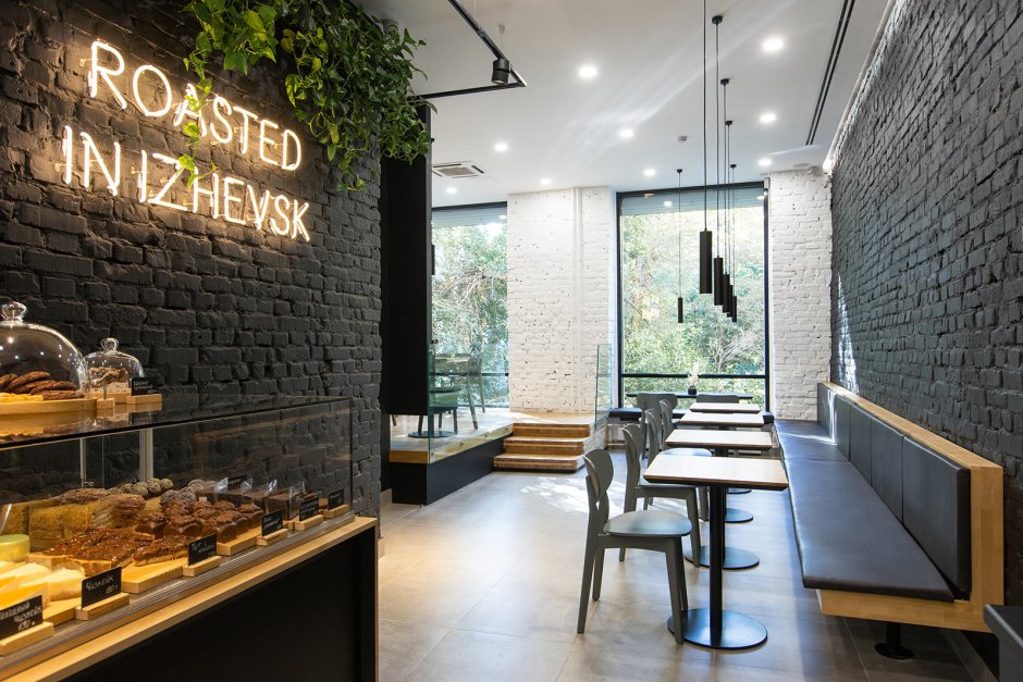 Декор в интерьере кафе