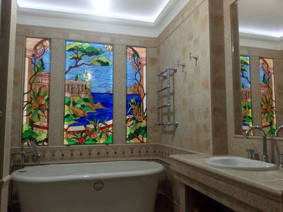 Витраж в ванную комнату