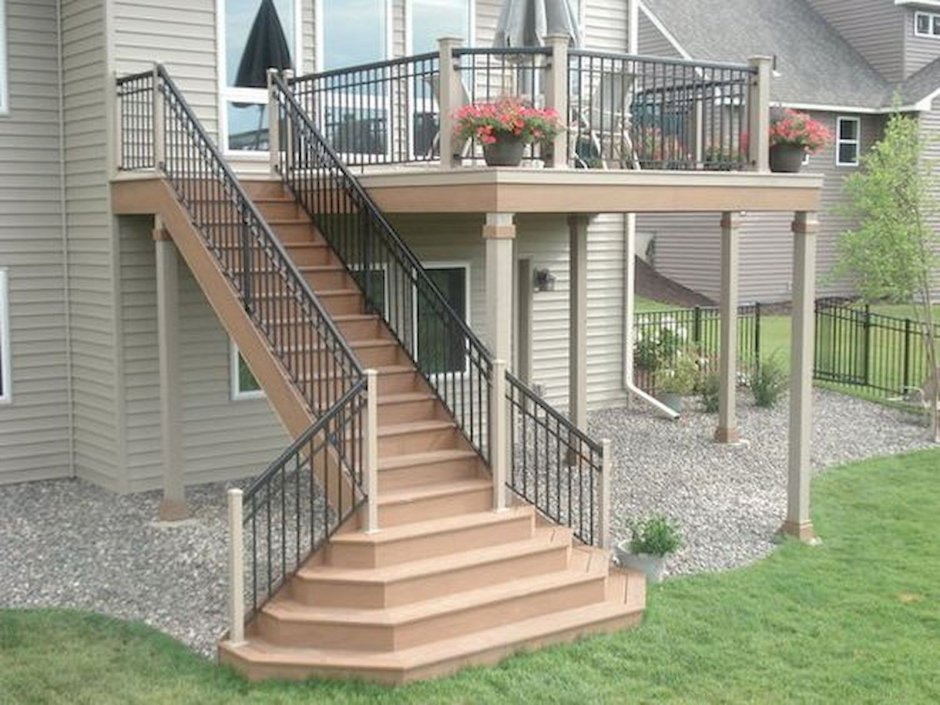 Лестница на крыльцо