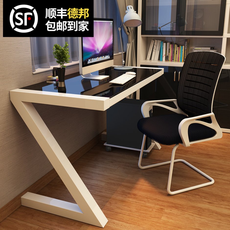 Стол треугольный офисный