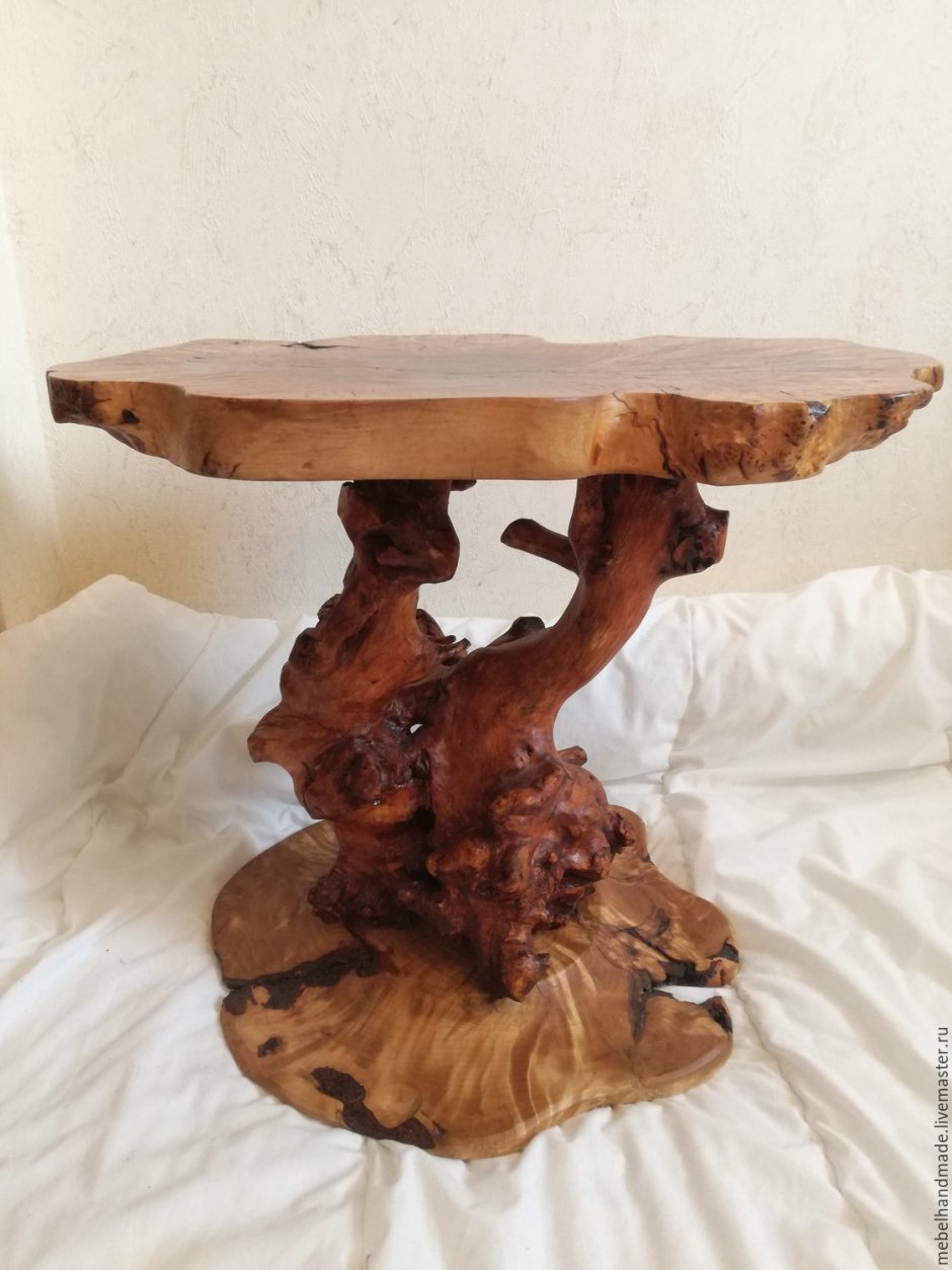 Стол из сувеля