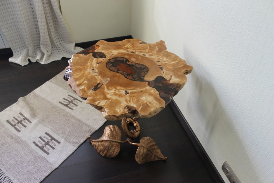 Мебель из Капа и сувеля