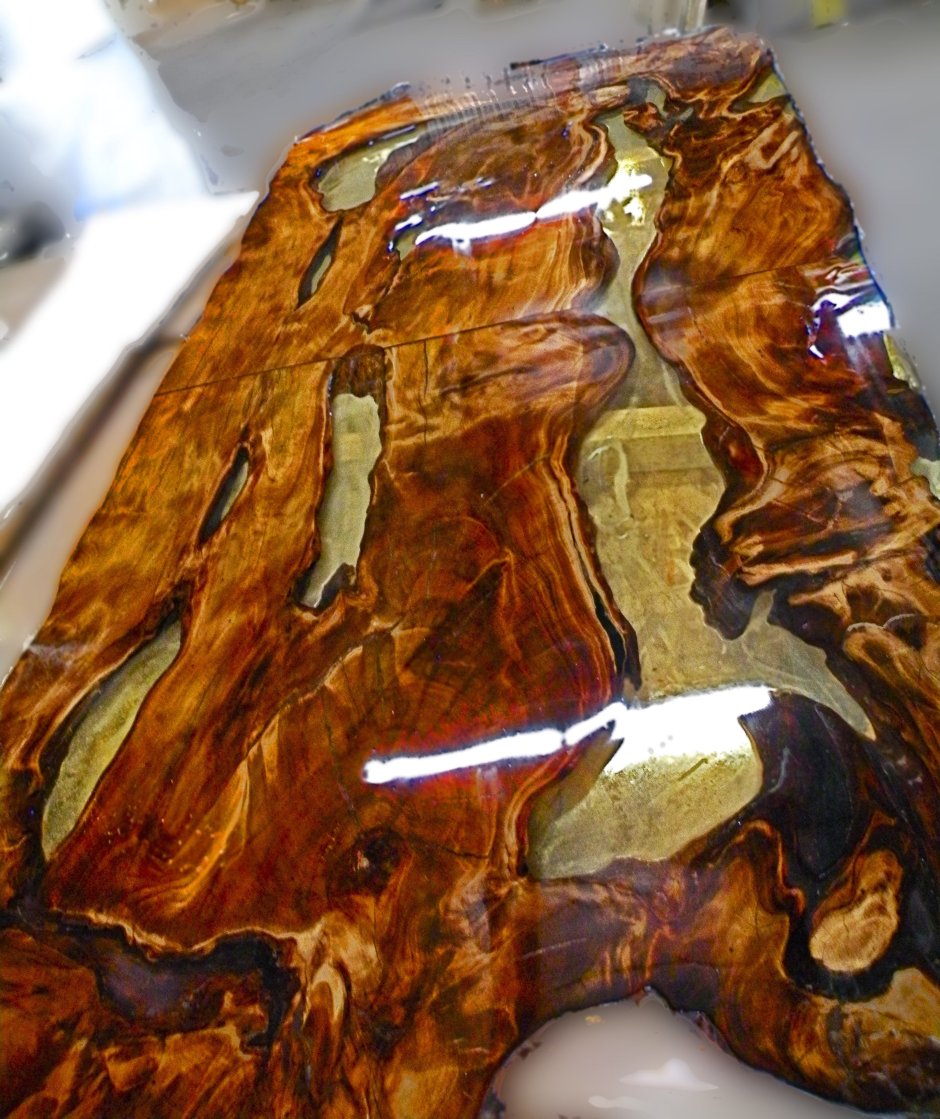 Шпальт дерева сосны