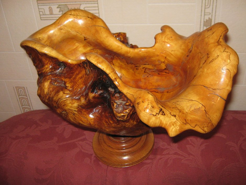 Журнальный столик из сувеля