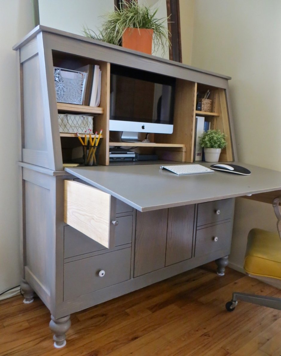 Шкаф с выдвижным столом