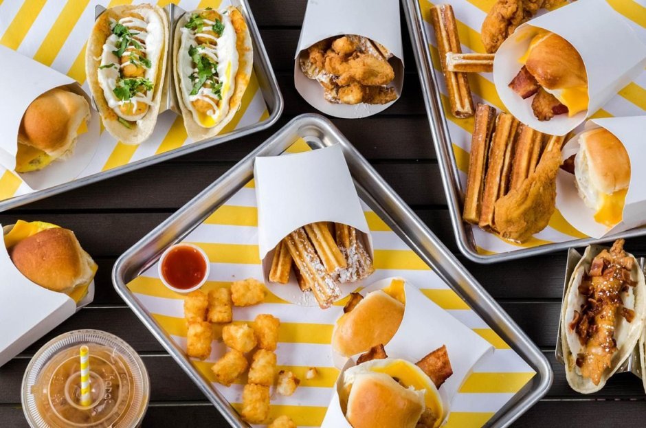 Сервировка фаст фуда