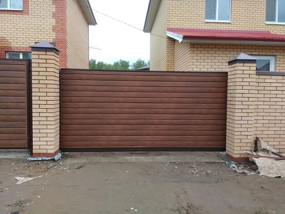 Ворота из металлосайдинга