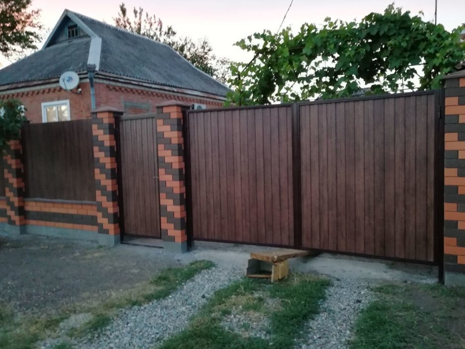 Ворота металлопрофиль под дерево