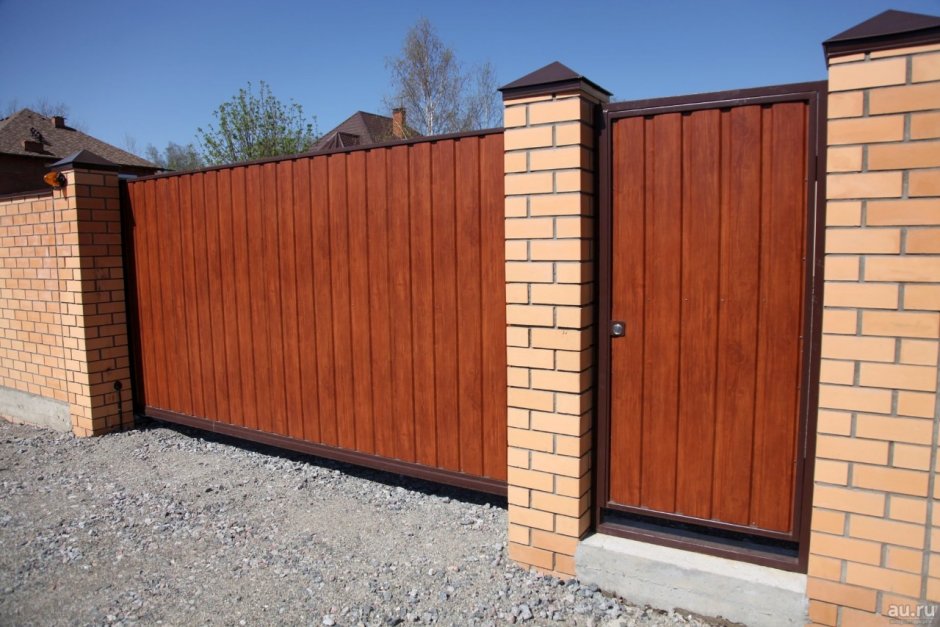 Откатные ворота металлопрофиль