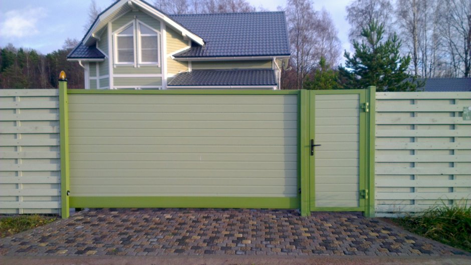 Ворота Алютех под профлист