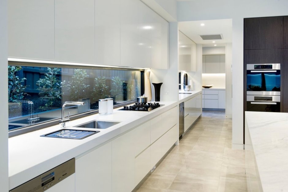 Кухня в стиле Хай тек