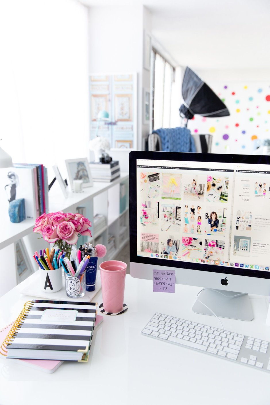 Рабочее место дизайнера одежды