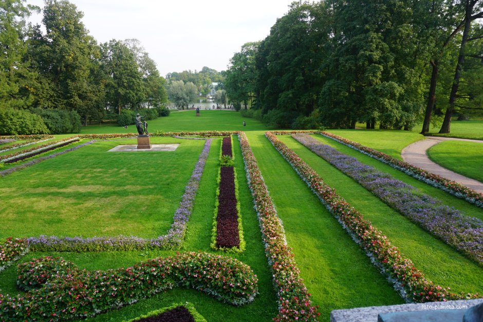 Розовый сад в Екатерининском парке