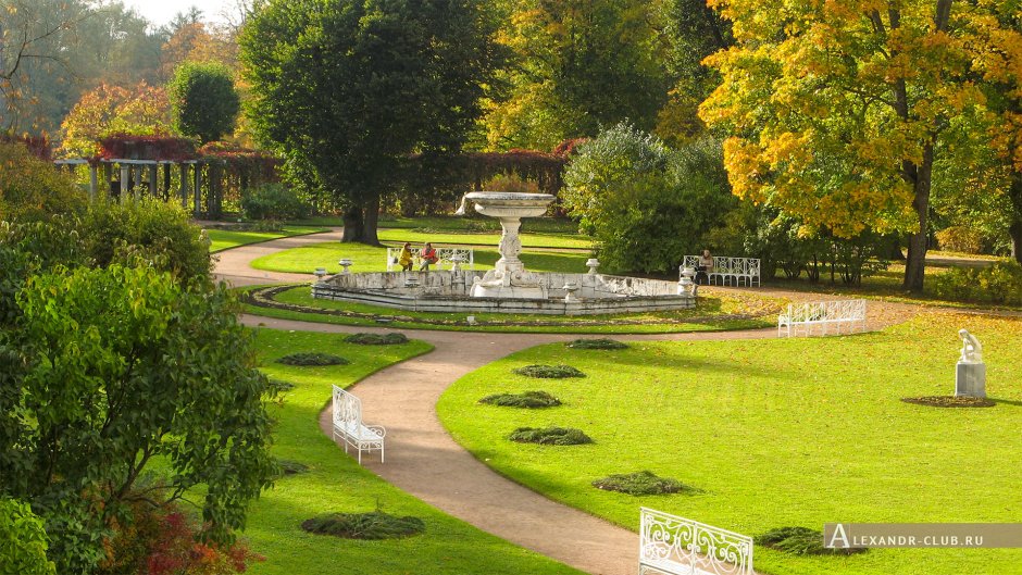 Собственный садик в Екатерининском парке