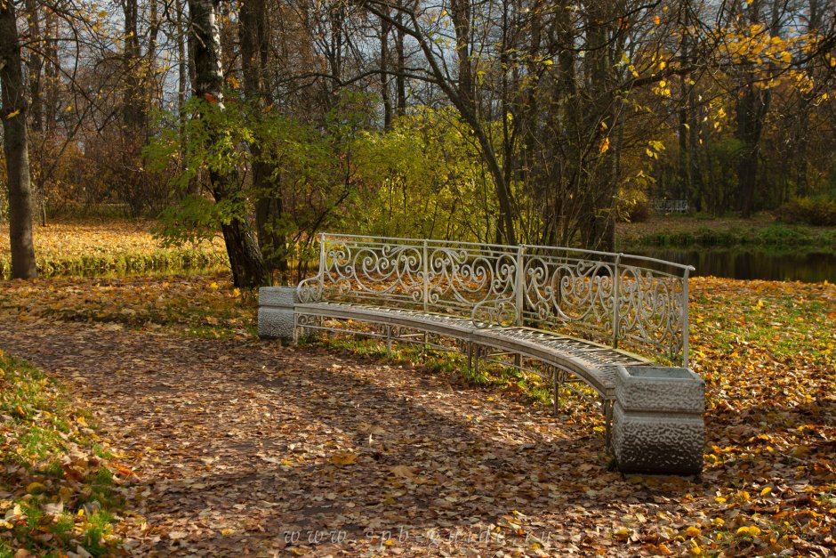 Екатерининский парк лавочки