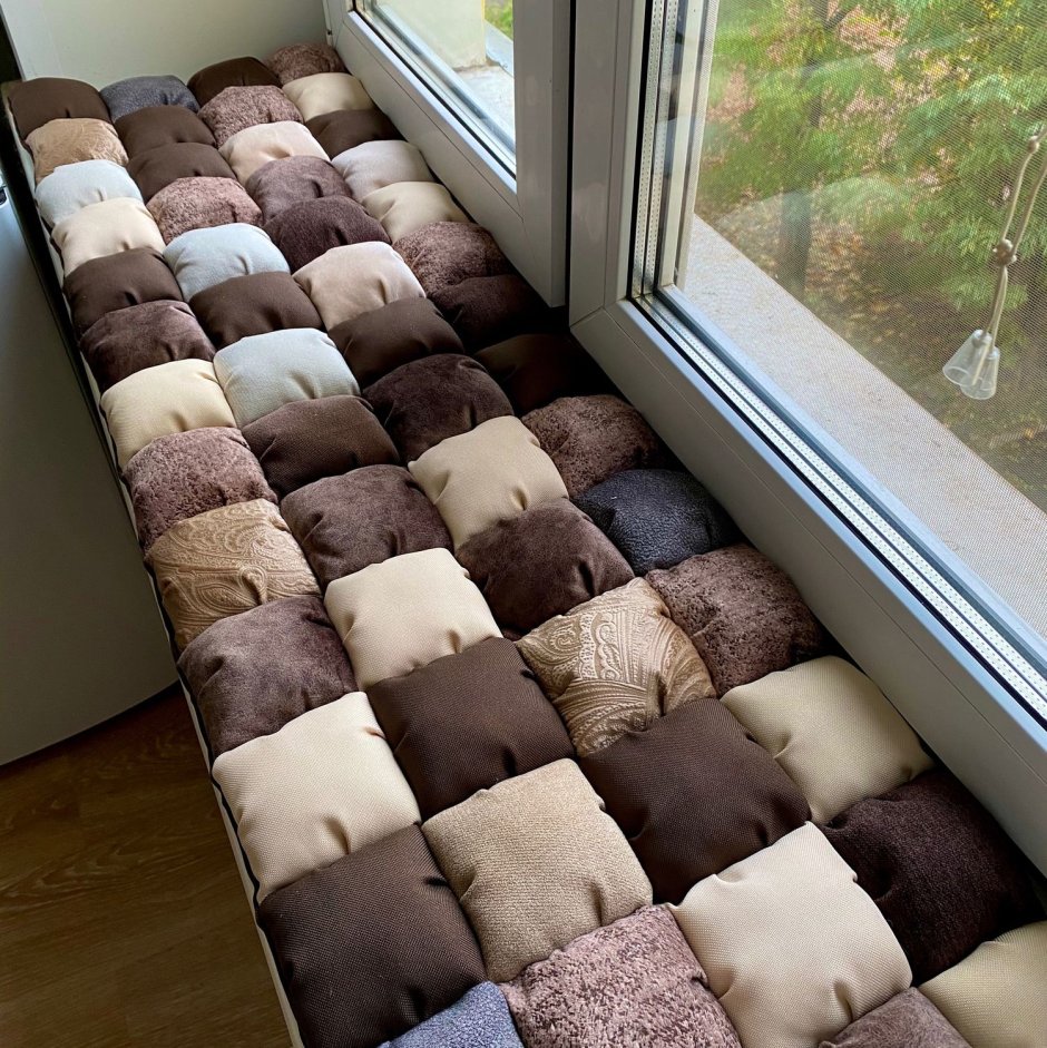 Подушка на подоконник