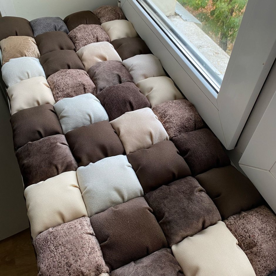 Мягкий матрасик на подоконник