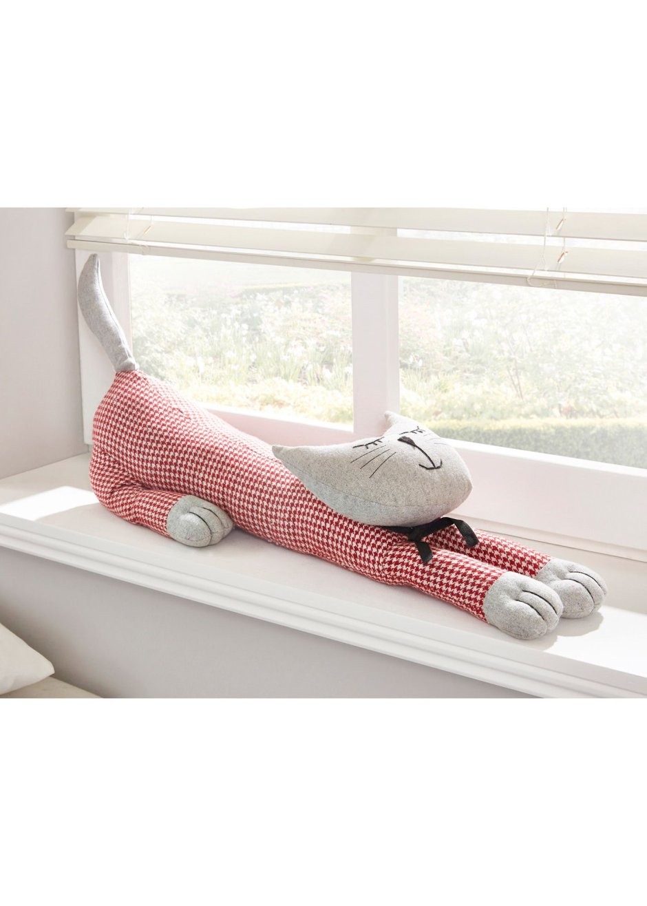 Подушка на окно от сквозняка