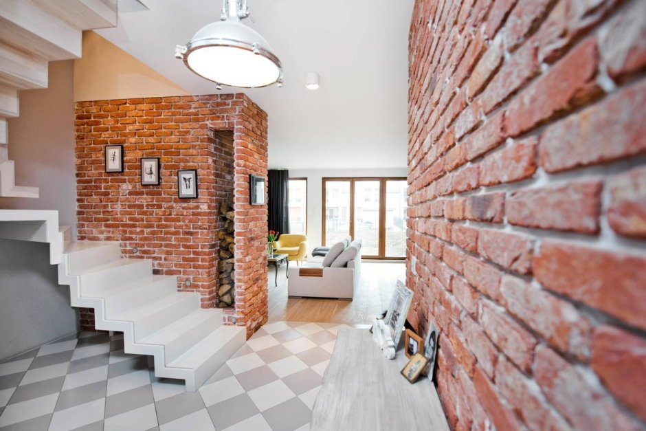 Крашеный силикатный кирпич интерьер