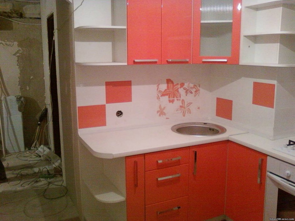 Кухня с кладовкой в панельном доме