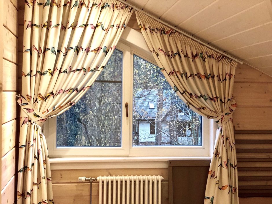 Шторы на треугольные окна