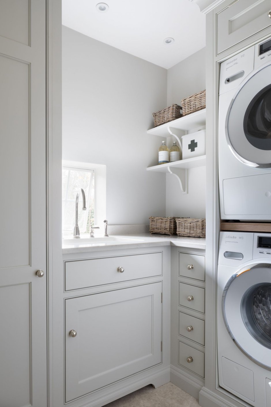 Постирочная с туалетом 2 кв м