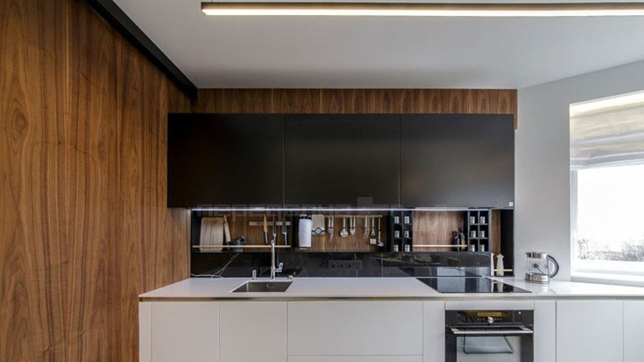 Запасница Джулия Новарс