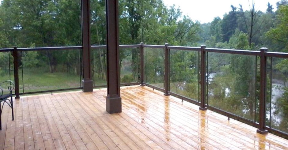 Ограждение террасы из поликарбоната