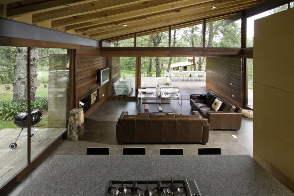 Современный одноэтажный дом внутри