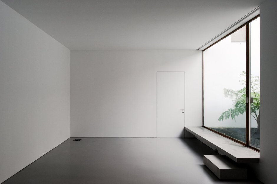 Пустая комната Сток