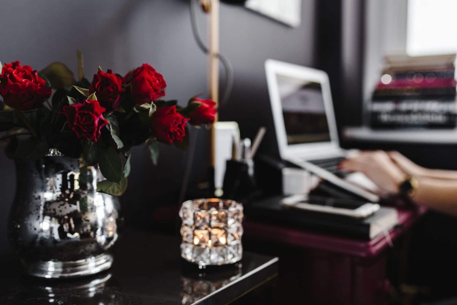 Стол для ноутбука