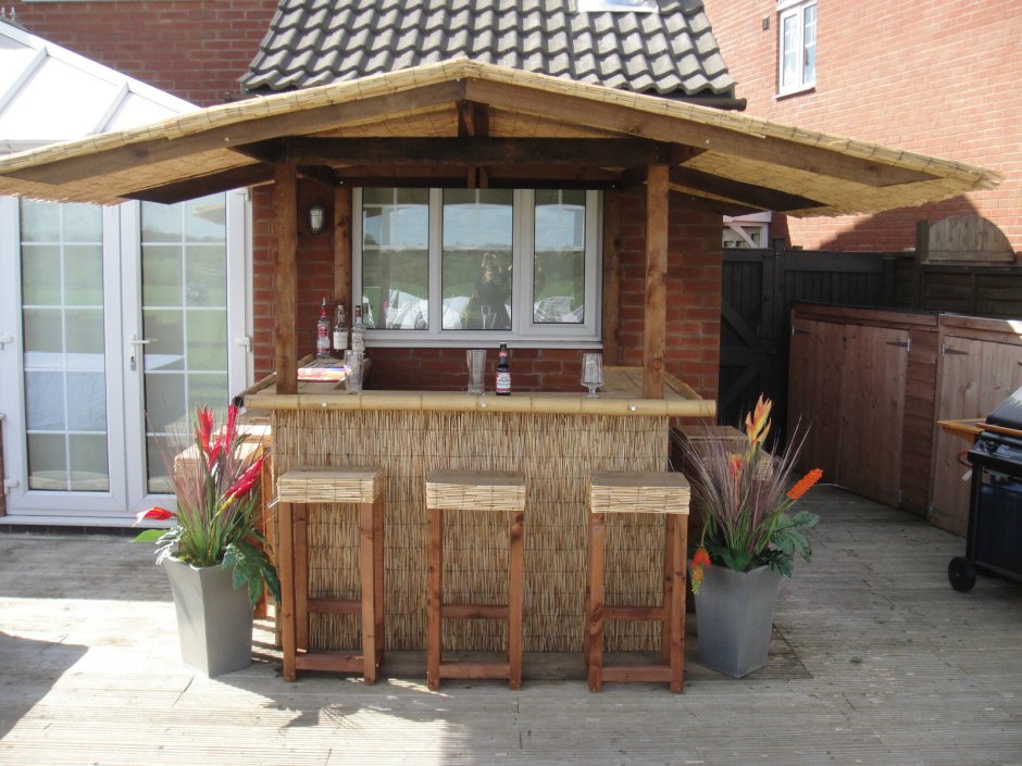 Барная стойка в беседке