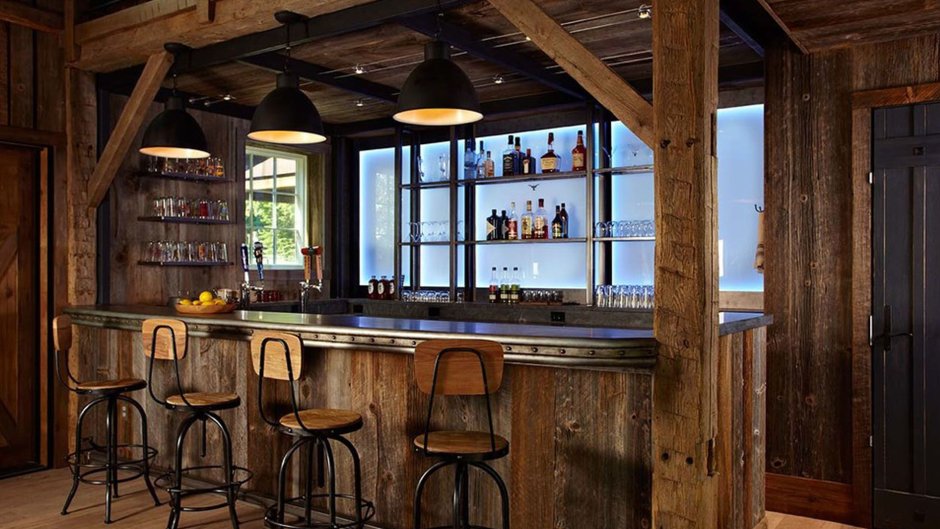 Деревянные барные стойки в кафе в стиле лофт