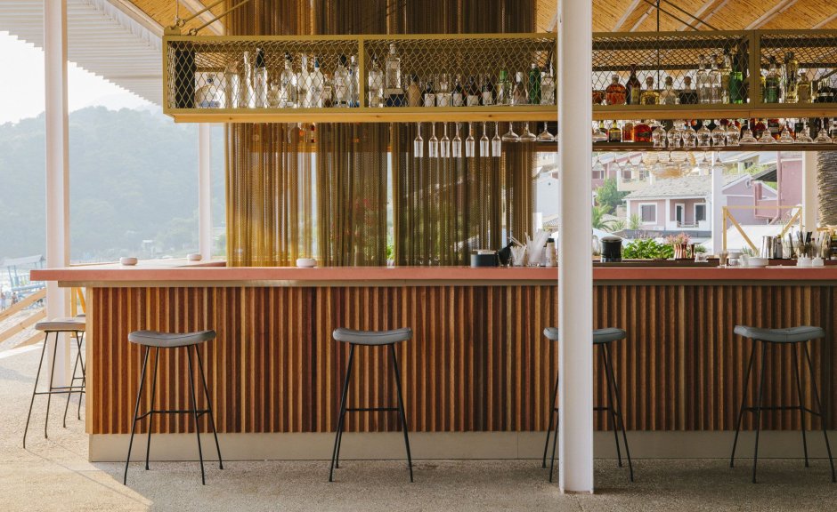 Барная стойка на пляже