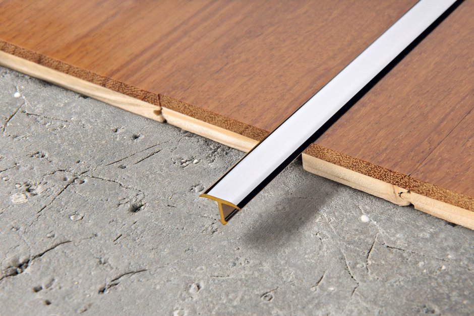 Порог одноуровневый стык т-образный